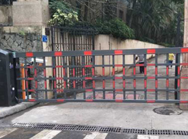科学城小学空降闸案例